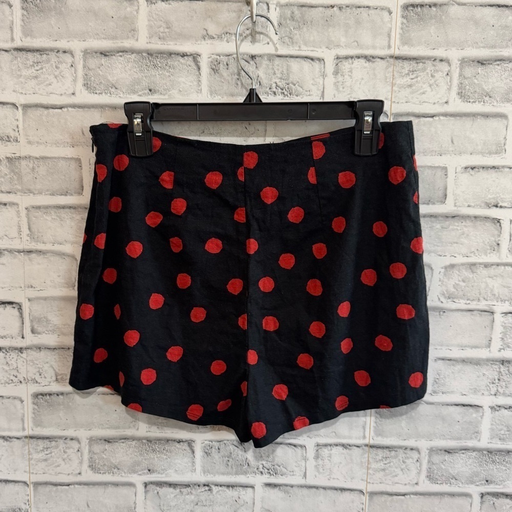 Women’s Urban Outfitters flat front black with red polka dot shorts Medium - Picture 2 of 3